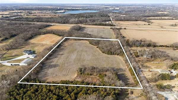 12 Acres of Land for Sale in Iola, Kansas