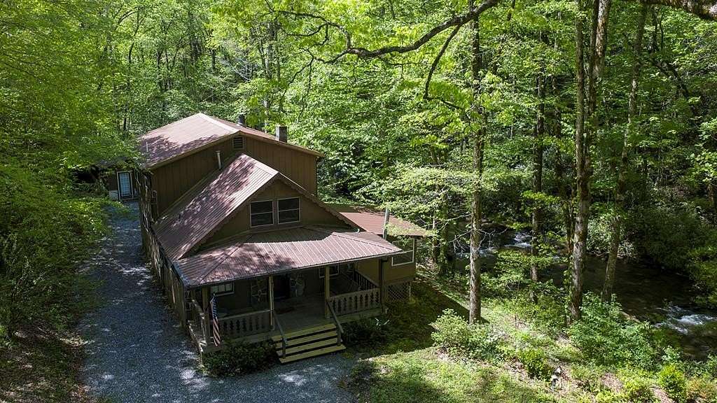 18.8 Acres of Land with Home for Sale in Robbinsville, North Carolina
