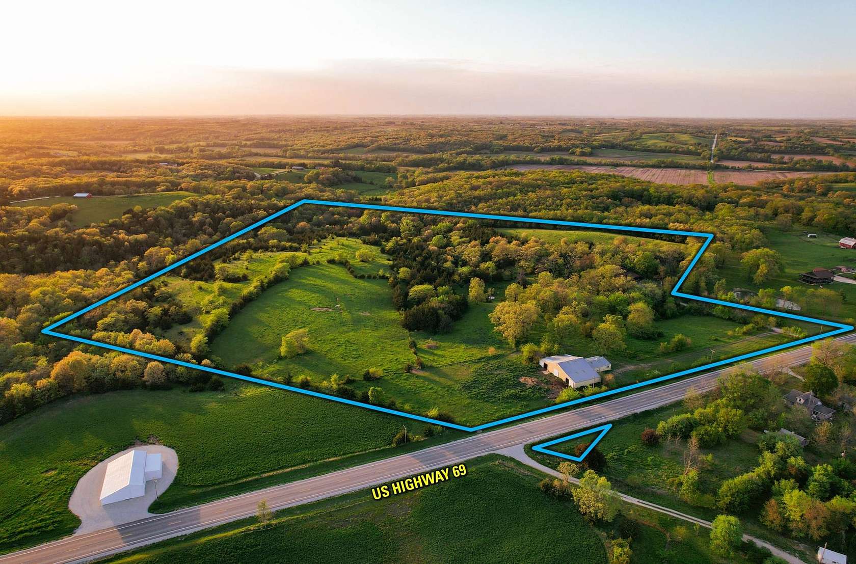 40.4 Acres of Land with Home for Sale in New Virginia, Iowa