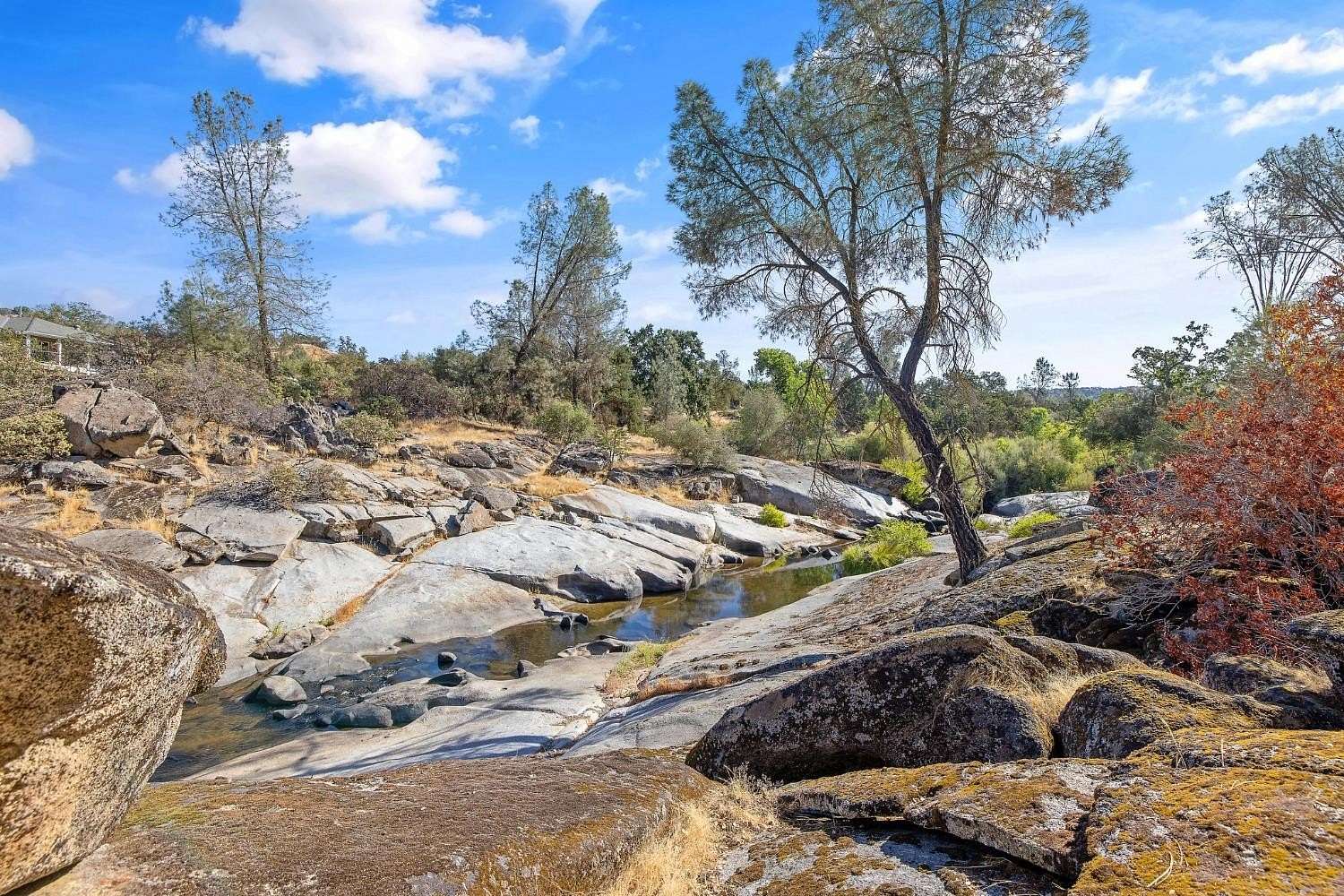 2.77 Acres of Residential Land for Sale in Coarsegold, California