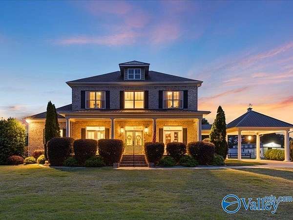 4.5 Acres of Land with Home for Sale in New Hope, Alabama