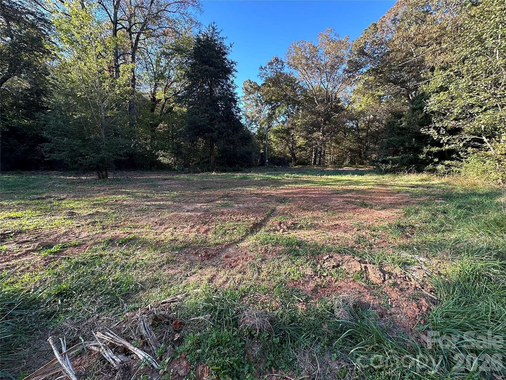 1 Acre of Residential Land for Sale in Yadkinville, North Carolina