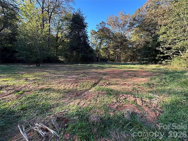 1 Acre of Residential Land for Sale in Yadkinville, North Carolina