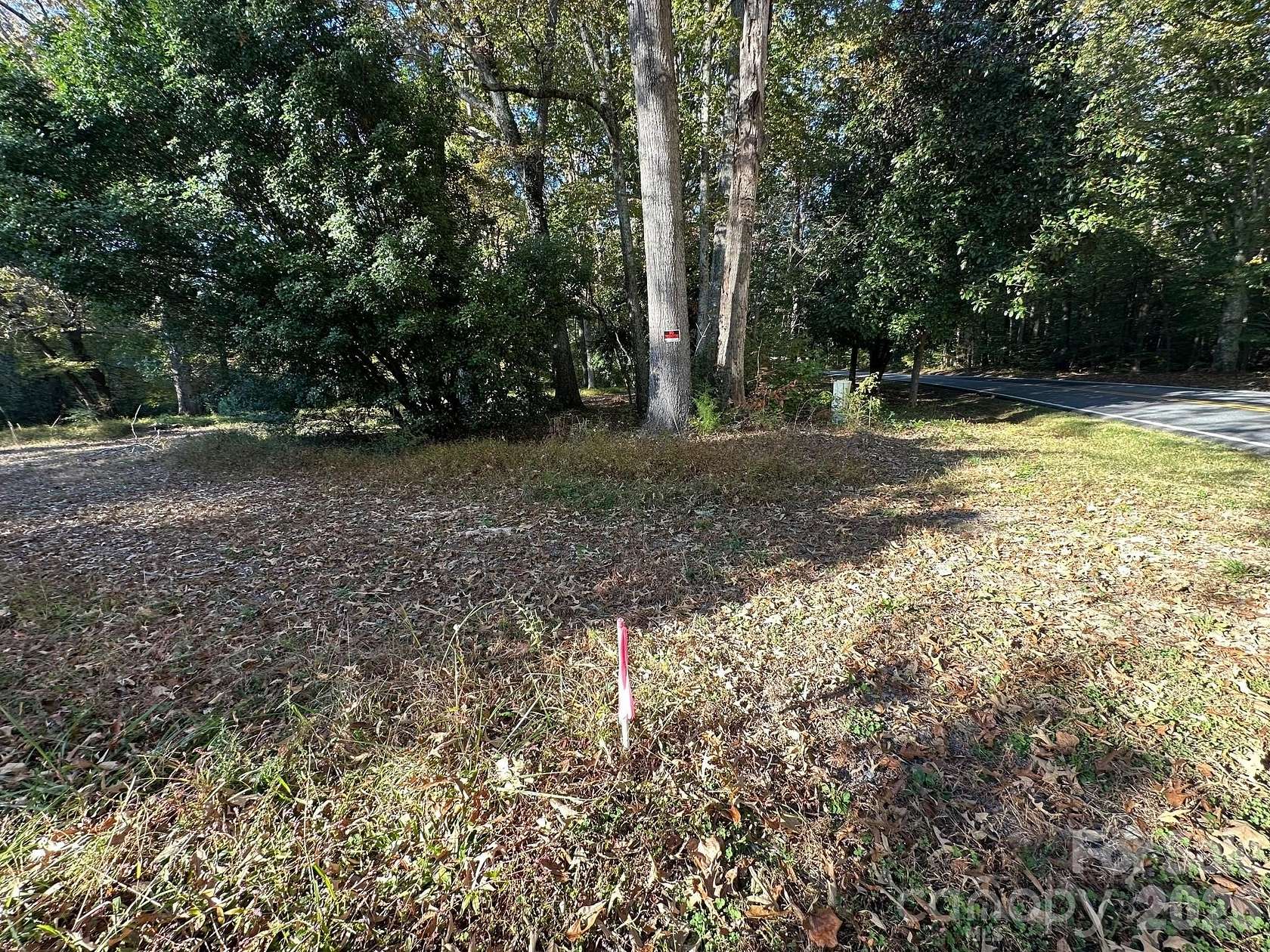 1 Acre of Residential Land for Sale in Yadkinville, North Carolina