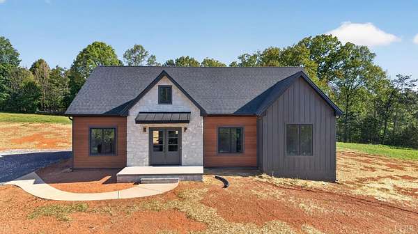 2.18 Acres of Land with Home for Sale in Appomattox, Virginia