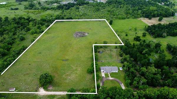 8 Acres of Land for Sale in Marlin, Texas
