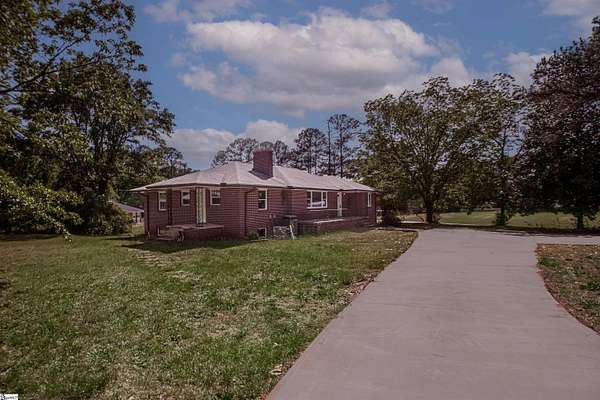 1.5 Acres of Improved Mixed-Use Land for Sale in Anderson, South Carolina