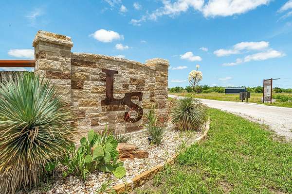 5 Acres of Residential Land for Sale in Perrin, Texas