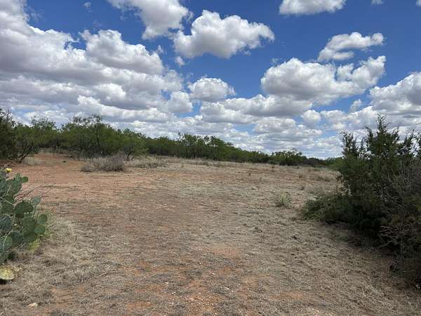 4 Acres of Residential Land for Sale in Snyder, Texas