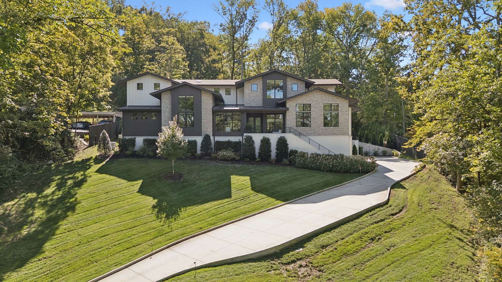 1.74 Acres of Land with Home for Sale in Nashville, Tennessee