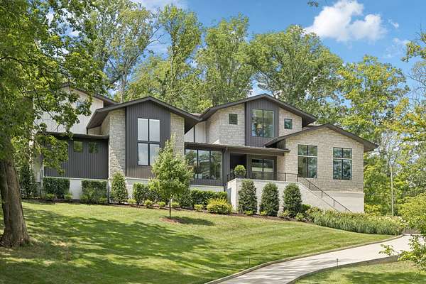1.74 Acres of Land with Home for Sale in Nashville, Tennessee
