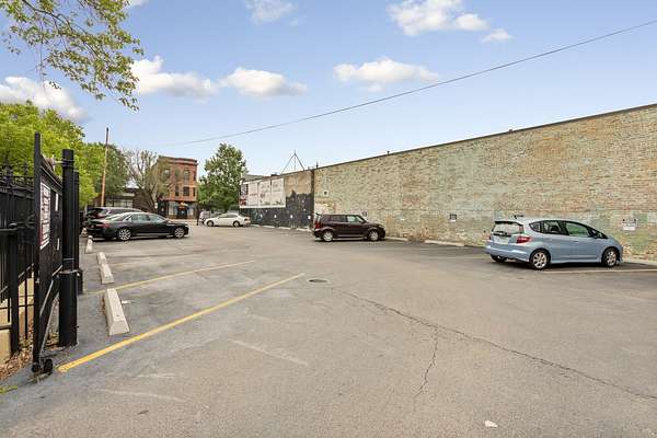 0.17 Acres of Land for Sale in Chicago, Illinois