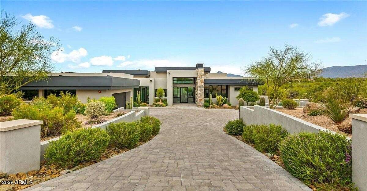 1.89 Acres of Land with Home for Sale in Scottsdale, Arizona