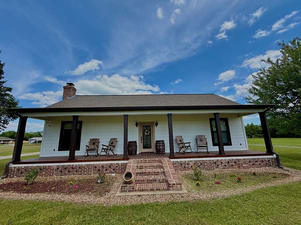 4.82 Acres of Land with Home for Sale in Marksville, Louisiana
