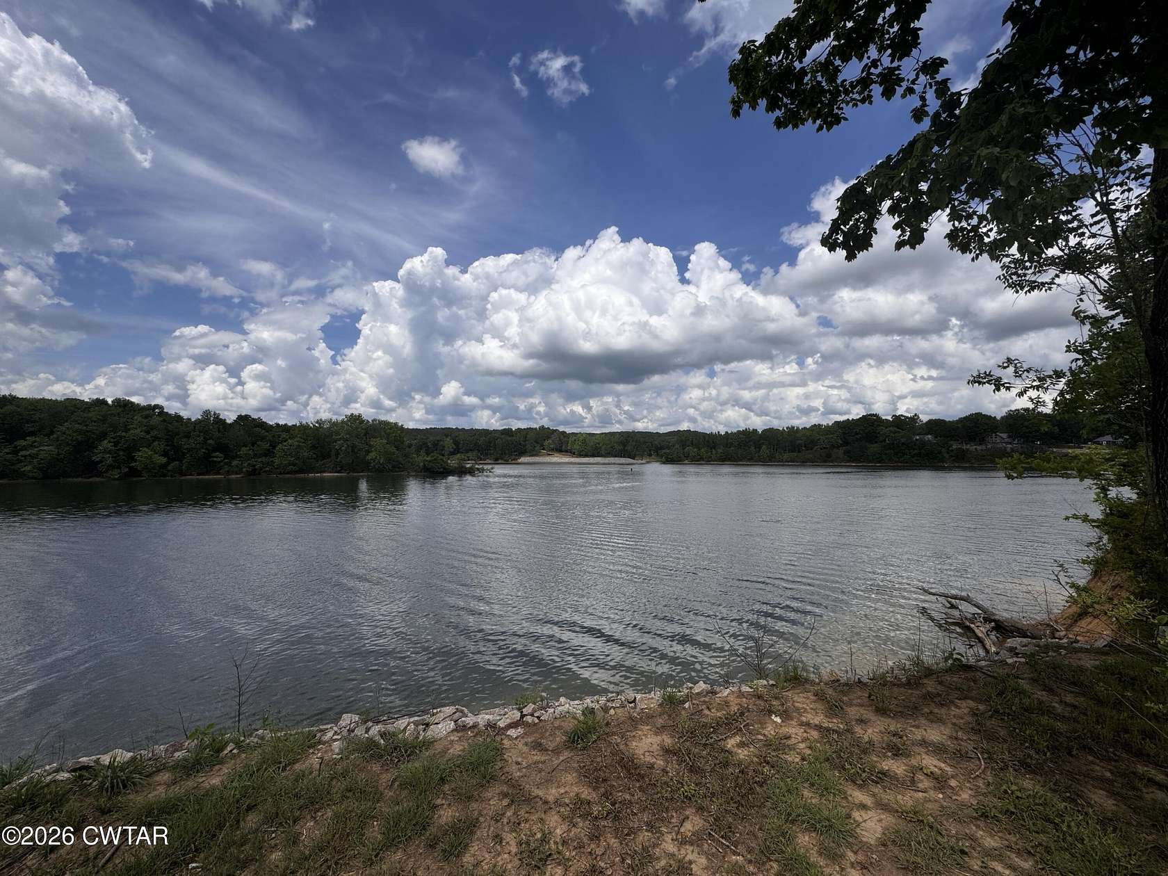Land for Sale in Clifton, Tennessee