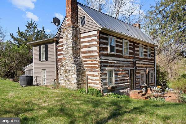 12 Acres of Improved Land for Sale in Hillsboro, Virginia