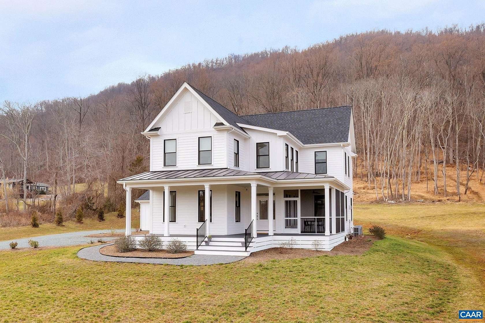 21 Acres of Land with Home for Sale in Scottsville, Virginia