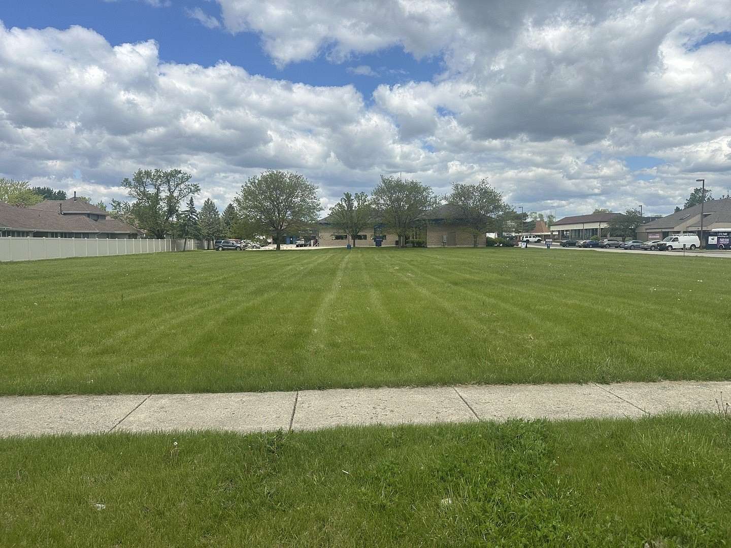 1 Acre of Commercial Land for Sale in Oswego, Illinois