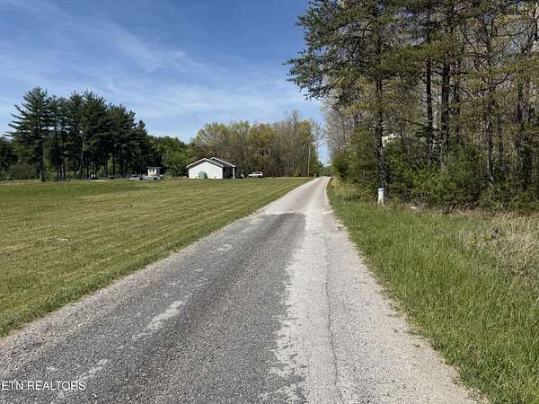19.2 Acres of Recreational Land for Sale in Crossville, Tennessee
