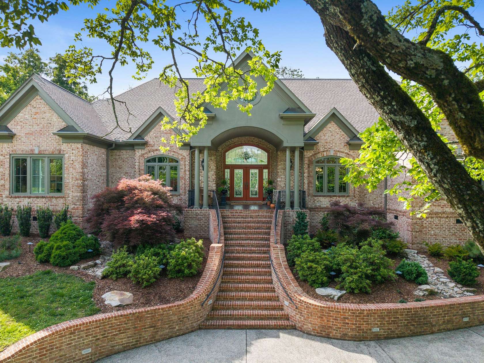 5 Acres of Land with Home for Sale in Franklin, Tennessee