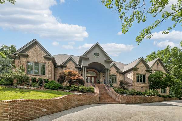5 Acres of Land with Home for Sale in Franklin, Tennessee