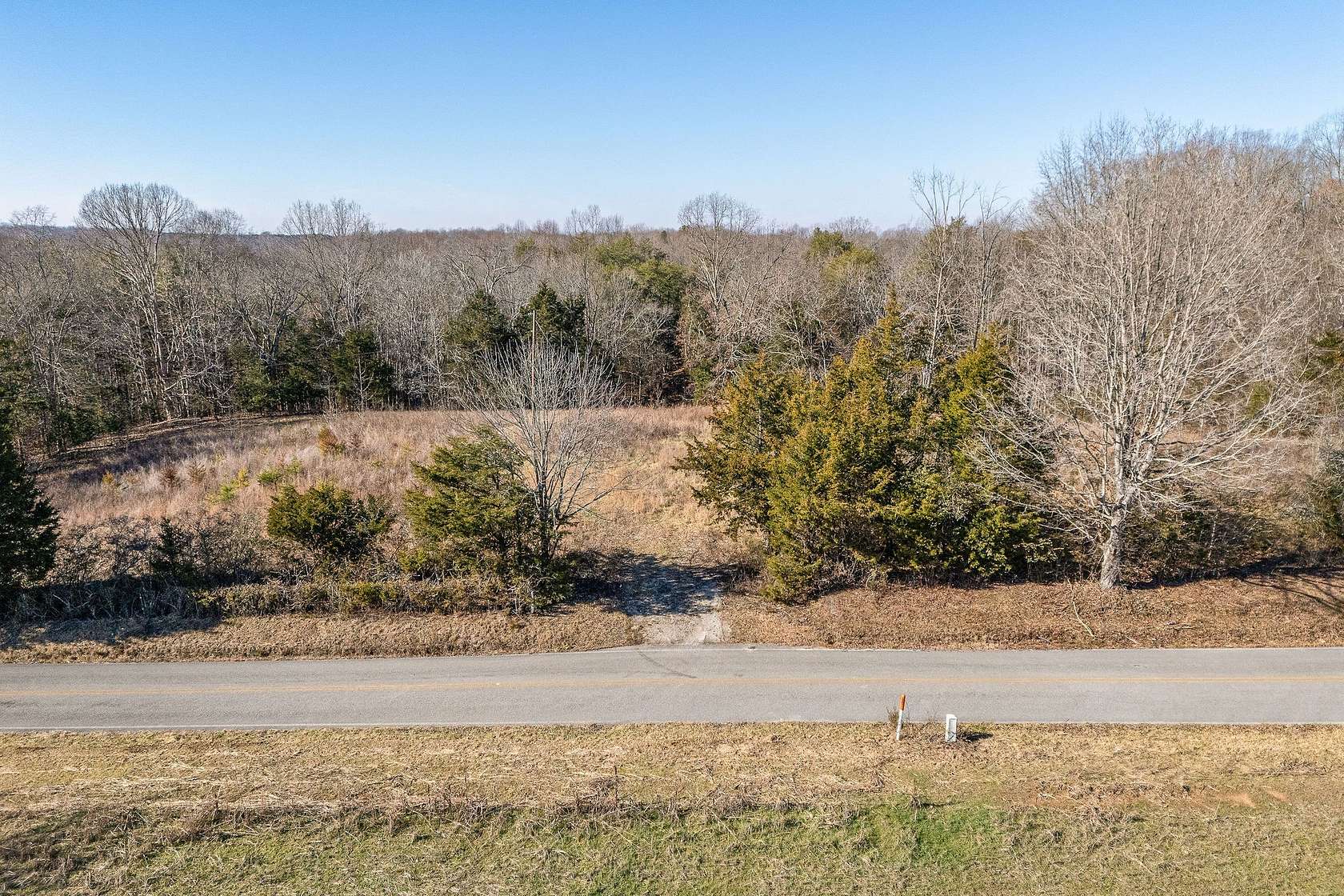 8 Acres of Residential Land for Sale in Sparta, Tennessee