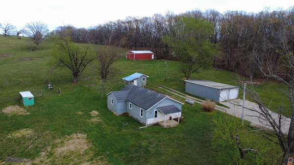 15 Acres of Land with Home for Sale in Mountain View, Missouri