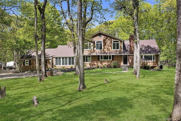 2 Acres of Land with Home for Sale in Lloyd Harbor, New York