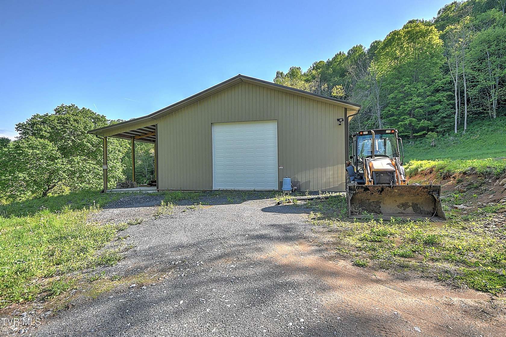 3.34 Acres of Residential Land for Sale in Roan Mountain, Tennessee