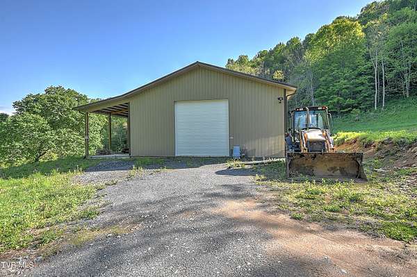 3.34 Acres of Residential Land for Sale in Roan Mountain, Tennessee