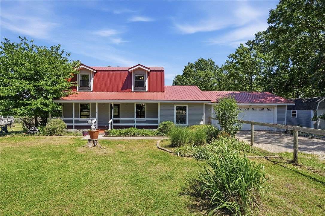 5.73 Acres of Land with Home for Sale in Eureka Springs, Arkansas
