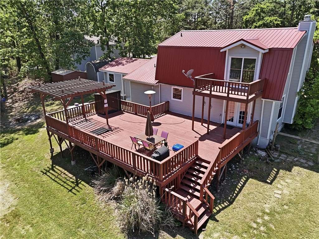 5.73 Acres of Land with Home for Sale in Eureka Springs, Arkansas