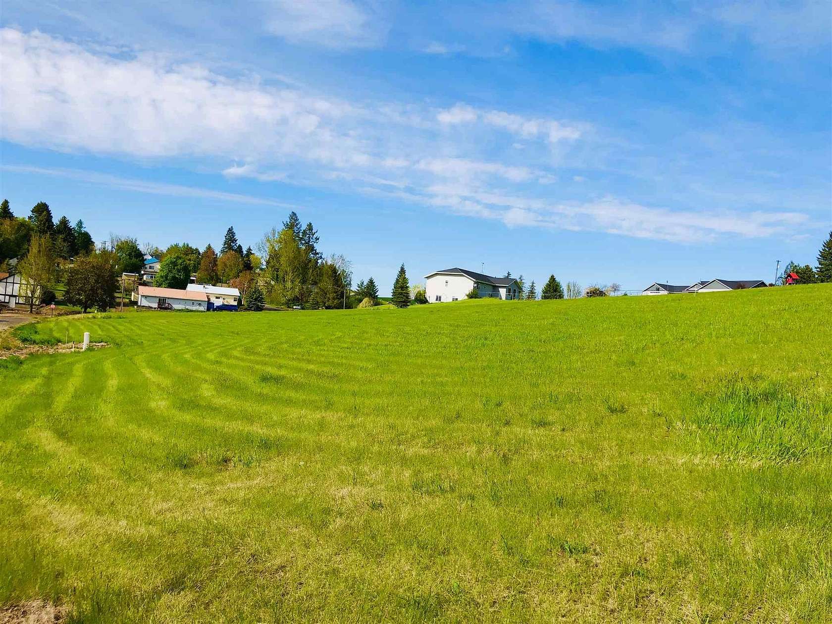 0.37 Acres of Residential Land for Sale in Tekoa, Washington