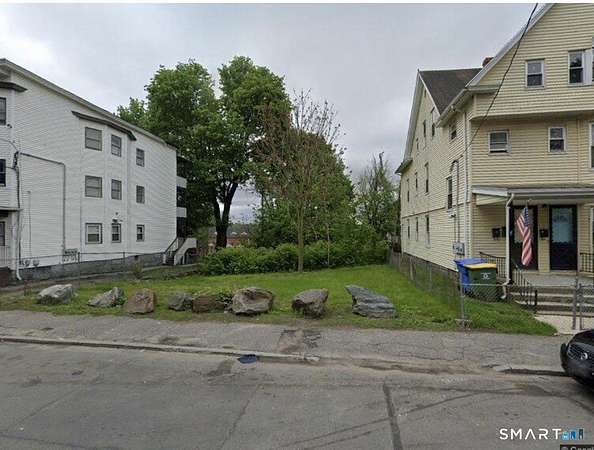 0.1 Acres of Residential Land for Sale in Waterbury, Connecticut