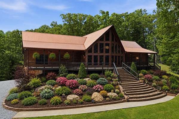 3 Acres of Land with Home for Sale in Ellijay, Georgia