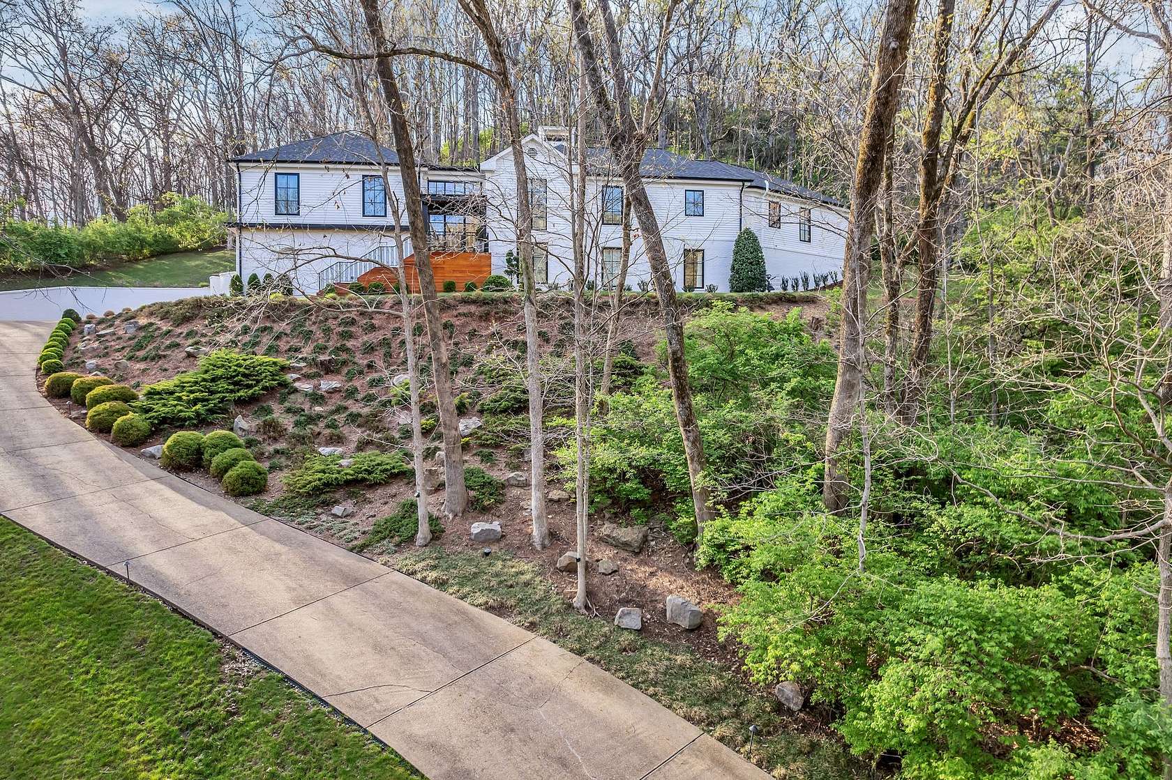 2.65 Acres of Land with Home for Sale in Nashville, Tennessee