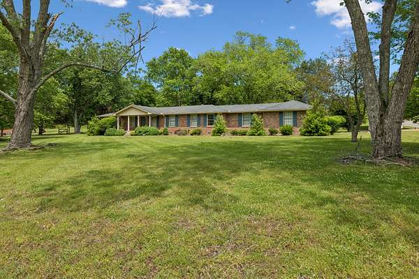 2 Acres of Land with Home for Sale in Mount Juliet, Tennessee