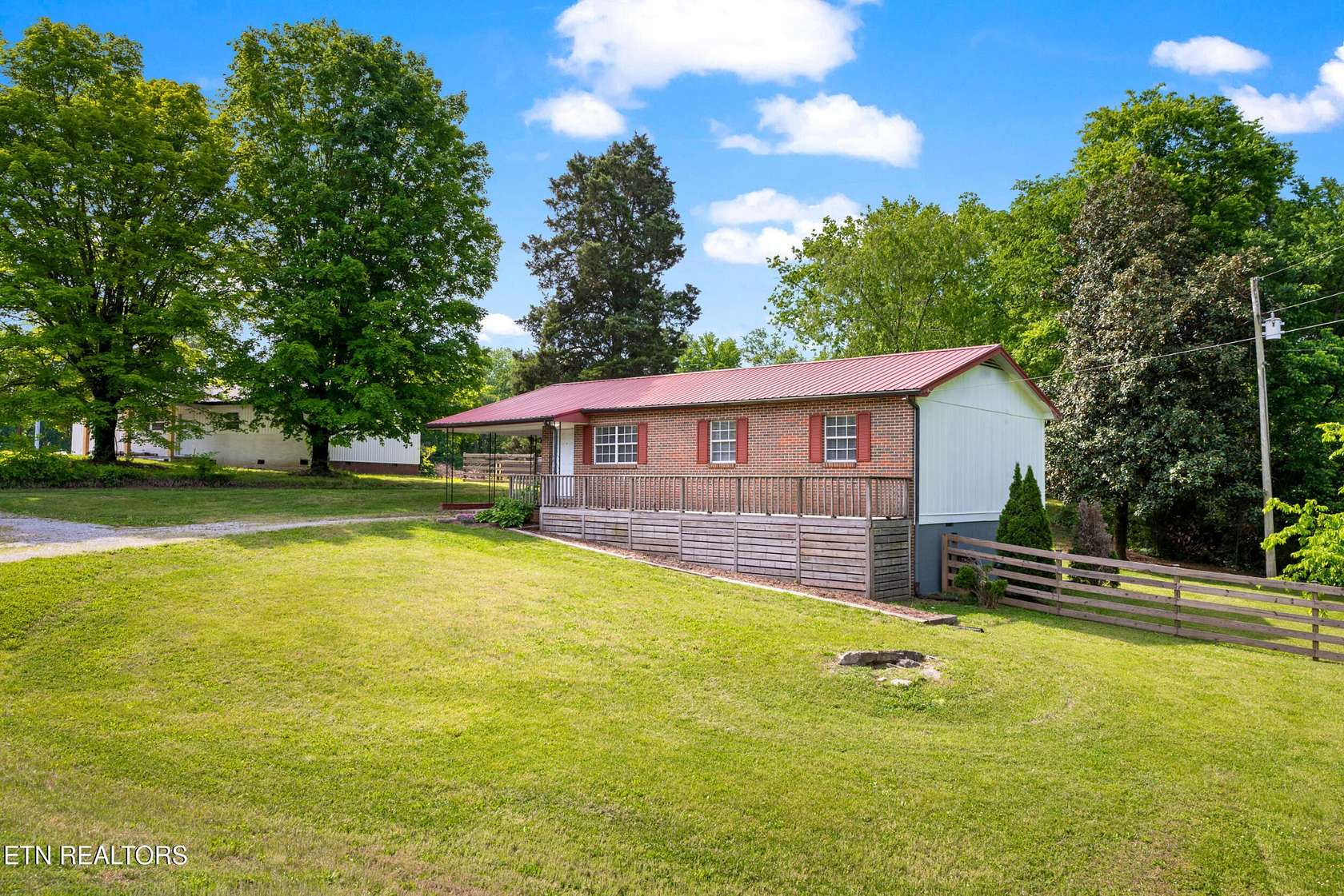1.26 Acres of Land with Home for Sale in Lenoir City, Tennessee