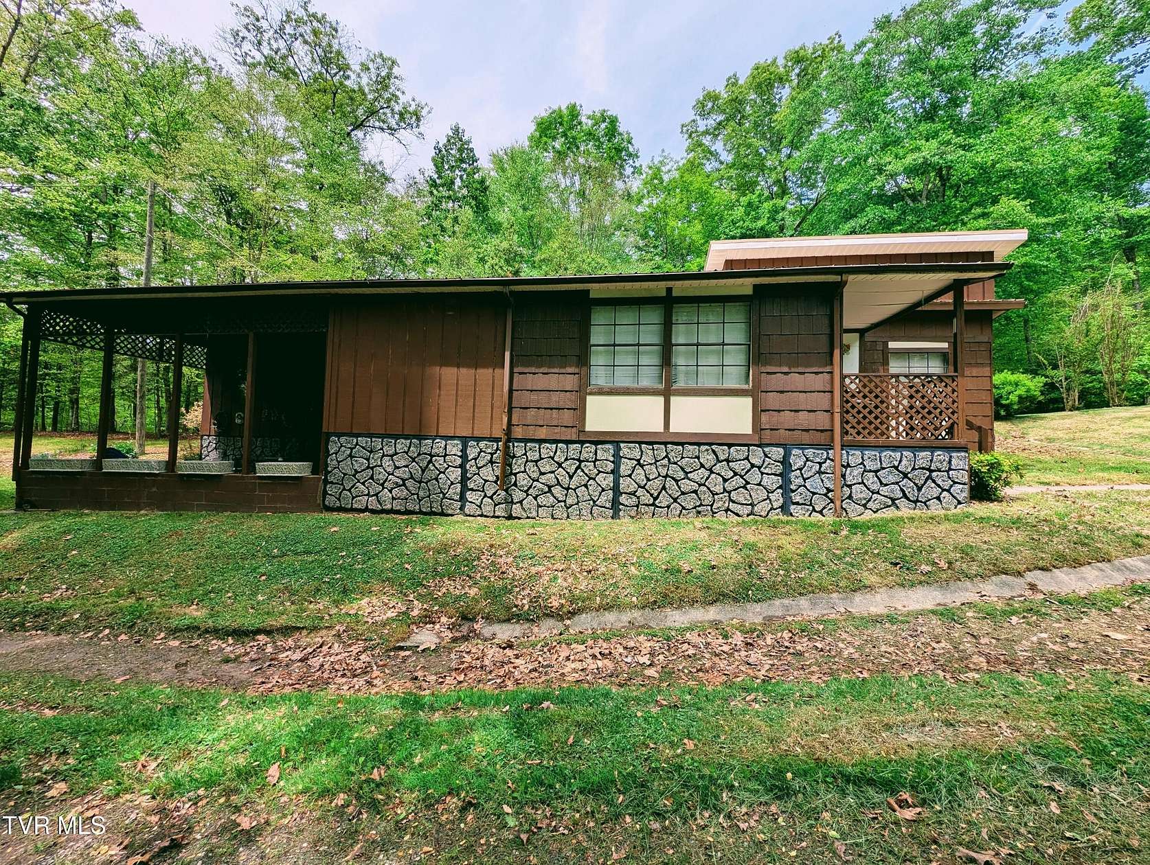 3.5 Acres of Land with Home for Sale in Clintwood, Virginia