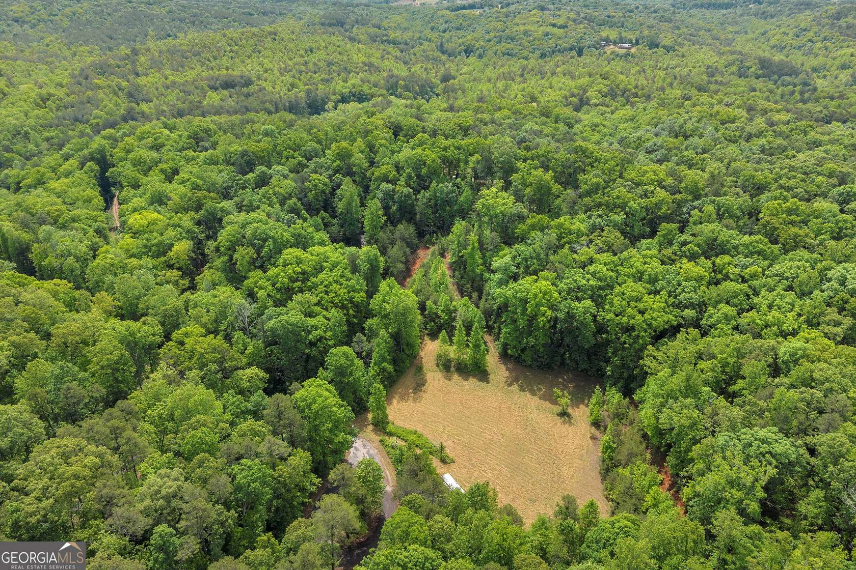 8 Acres of Residential Land for Sale in Toccoa, Georgia