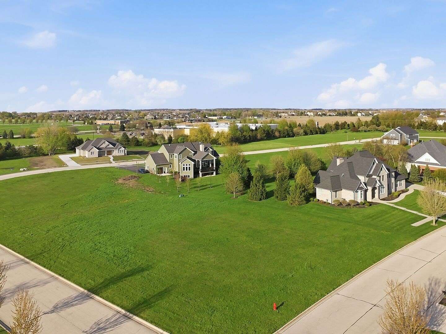 0.65 Acres of Residential Land for Sale in Sycamore, Illinois