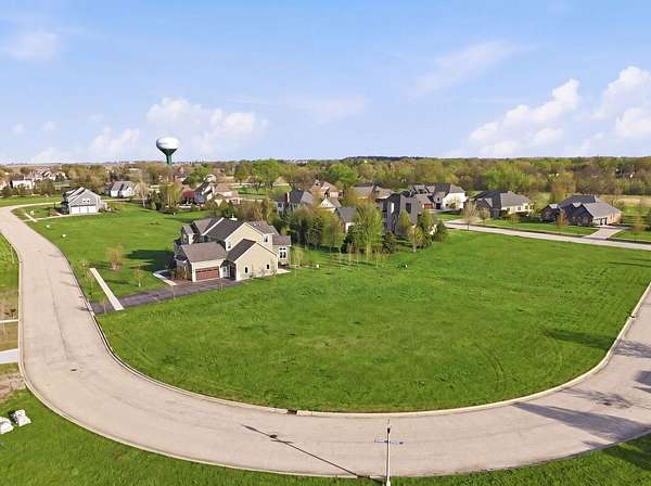 0.75 Acres of Residential Land for Sale in Sycamore, Illinois