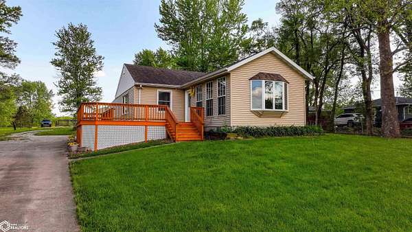 2.26 Acres of Land with Home for Sale in Ottumwa, Iowa