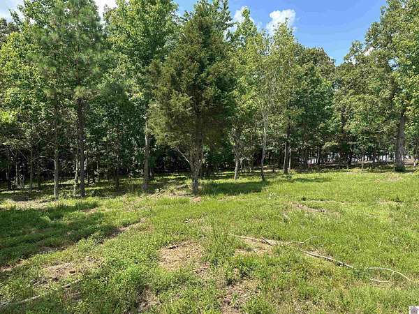 0.83 Acres of Residential Land for Sale in Benton, Kentucky