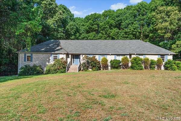 31.4 Acres of Land with Home for Sale in Boydton, Virginia