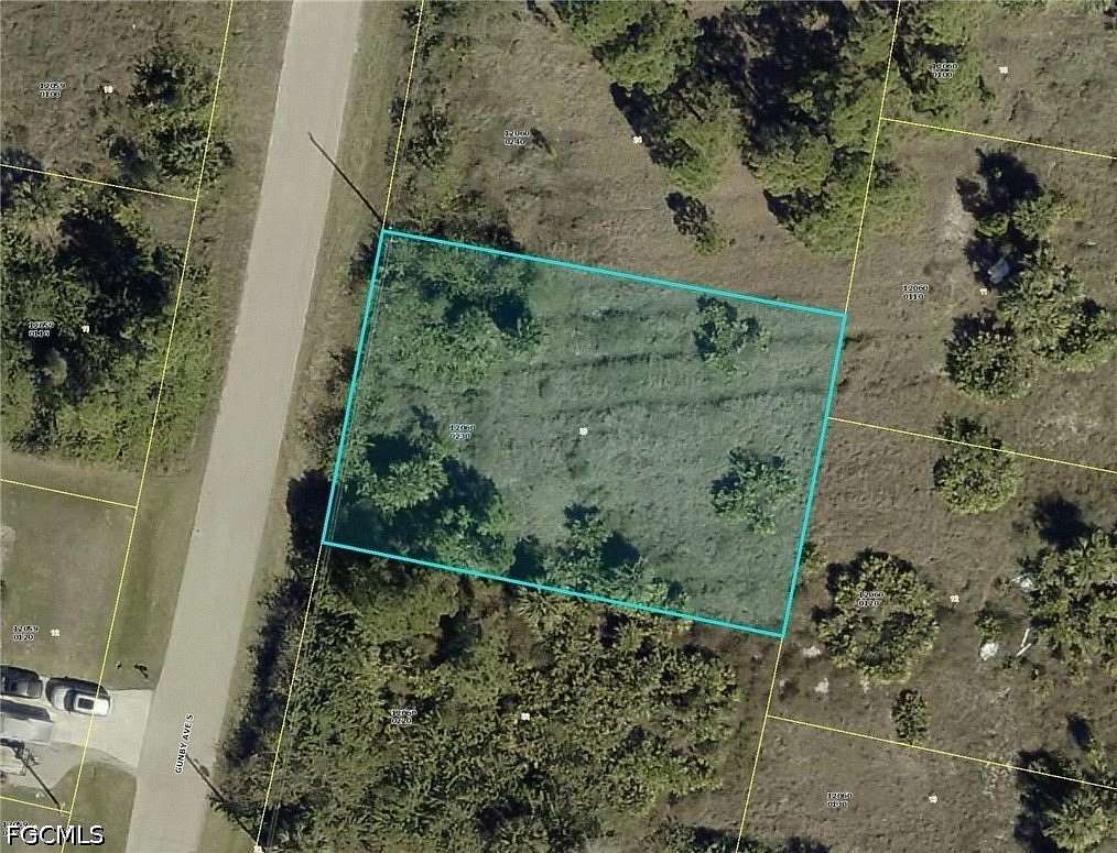 0.25 Acres of Land for Sale in Lehigh Acres, Florida