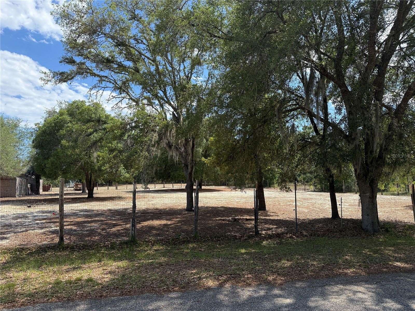 1 Acre of Residential Land for Sale in Dunnellon, Florida