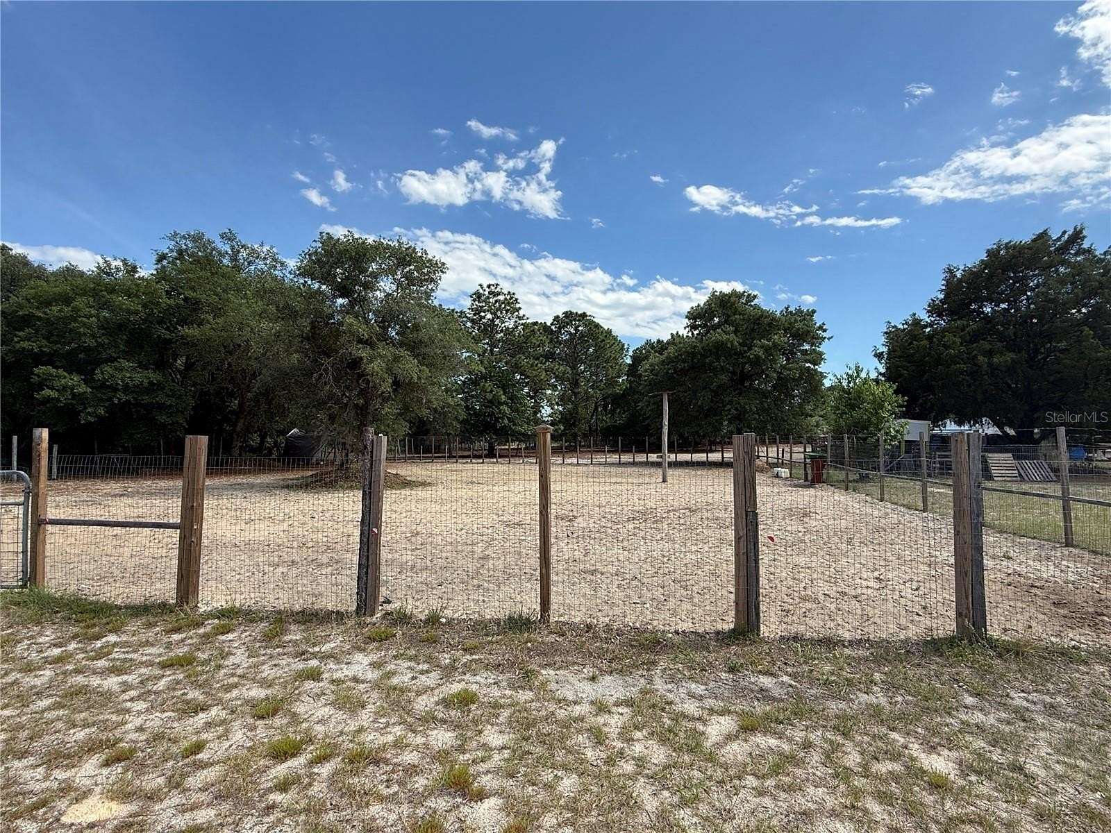 1 Acre of Residential Land for Sale in Dunnellon, Florida