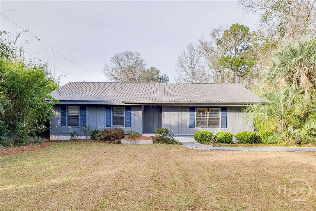 1.52 Acres of Land with Home for Sale in Savannah, Georgia