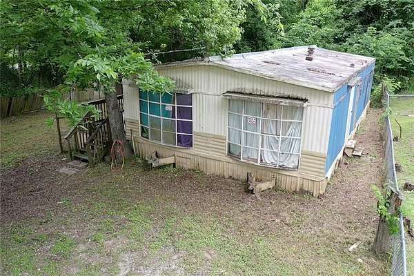 0.28 Acres of Residential Land for Sale in Huntsville, Texas